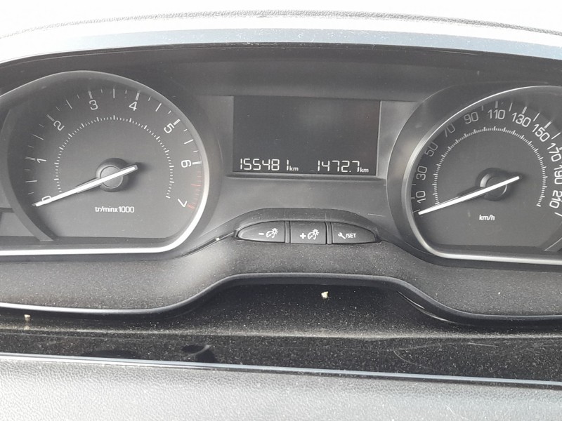 peugeot 208 i (ca_, cc_) del año 2015