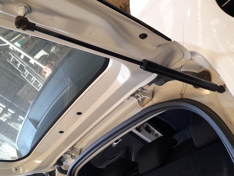 Recambio de amortiguadores maletero / porton para peugeot 208 ii (ub_, up_, uw_, uj_) 1.2 puretech 100 referencia OEM IAM 982775