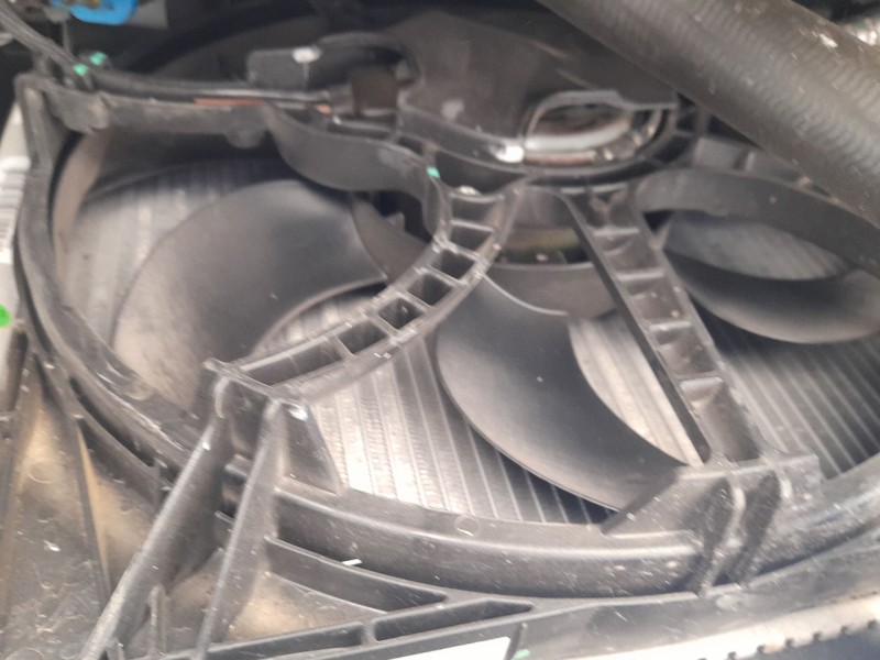 Recambio de electroventilador para peugeot 208 ii (ub_, up_, uw_, uj_) 1.2 puretech 100 referencia OEM IAM 9827752980  