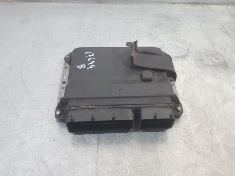 Recambio de centralita motor uce para toyota rav 4 iii (_a3_) 2.0 (zsa35_) referencia OEM IAM 8966142G62  