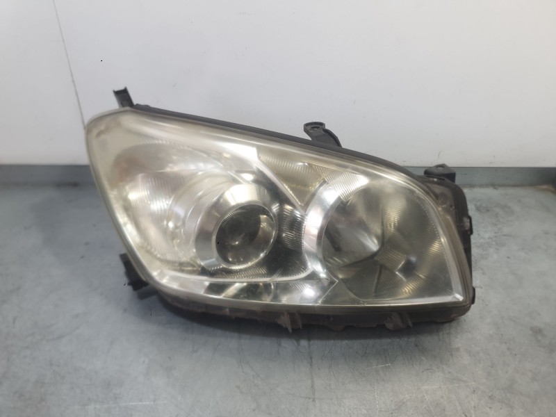 Recambio de faro derecho para toyota rav 4 iii (_a3_) 2.0 (zsa35_) referencia OEM IAM 8113042311  