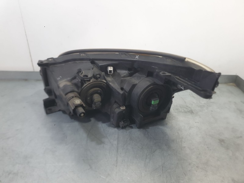 Recambio de faro derecho para toyota rav 4 iii (_a3_) 2.0 (zsa35_) referencia OEM IAM 8113042311  