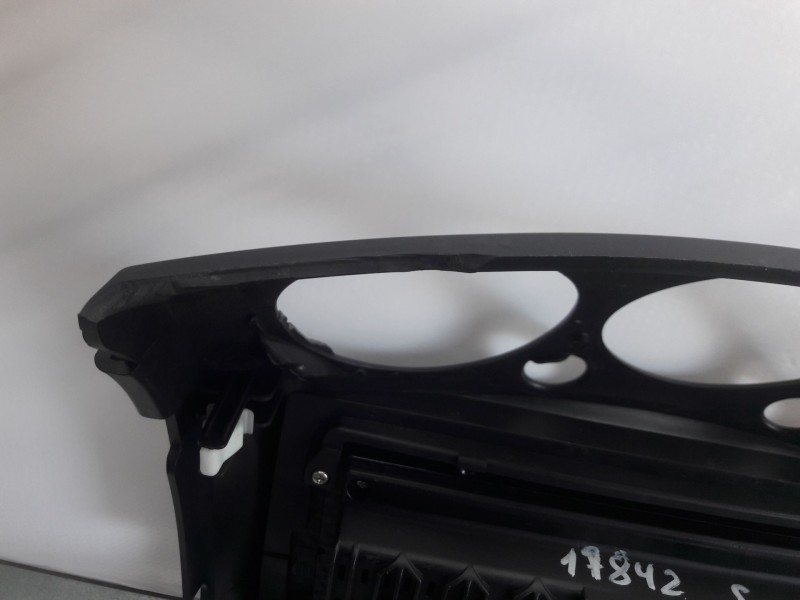 Recambio de sistema navegacion gps para mazda 2 (de_, dh_) 1.4 mzr-cd referencia OEM IAM ANDROID 4+32GB MARCO ROTO
