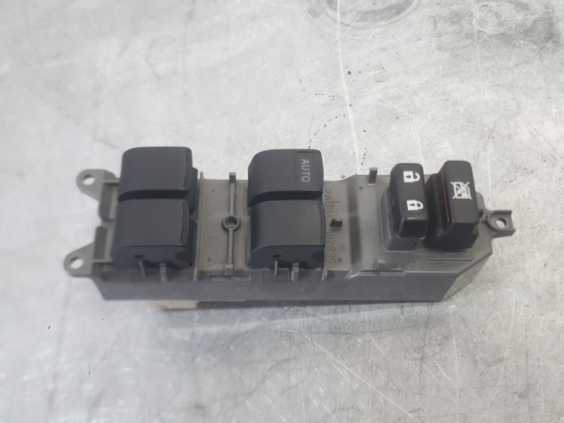 Recambio de mando elevalunas delantero izquierdo para toyota rav 4 iii (_a3_) 2.0 (zsa35_) referencia OEM IAM 8482012520  
