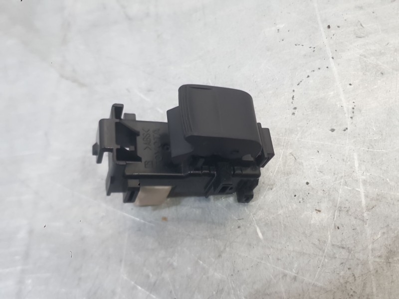 Recambio de mando elevalunas delantero derecho para toyota rav 4 iii (_a3_) 2.0 (zsa35_) referencia OEM IAM 848100D030  