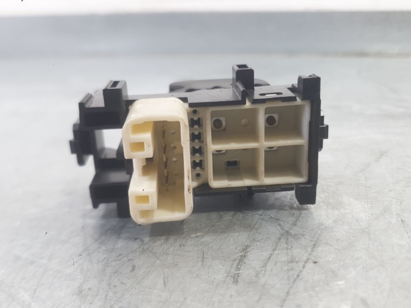 Recambio de mando elevalunas delantero derecho para toyota rav 4 iii (_a3_) 2.0 (zsa35_) referencia OEM IAM 848100D030  