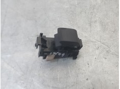 MANDO ELEVALUNAS TRASERO IZQUIERDO 8292C99 