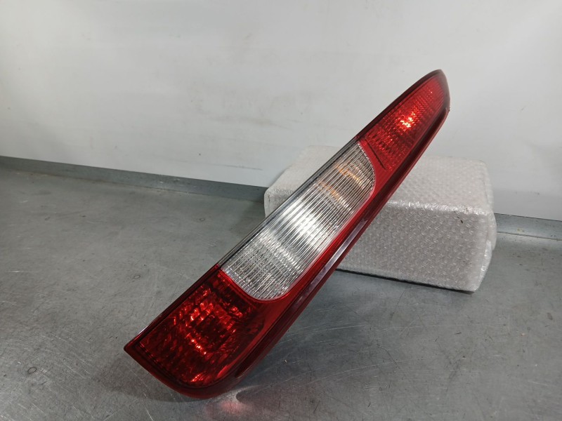 Recambio de piloto trasero derecho para ford focus c-max (dm2) 2.0 tdci referencia OEM IAM 1347454  