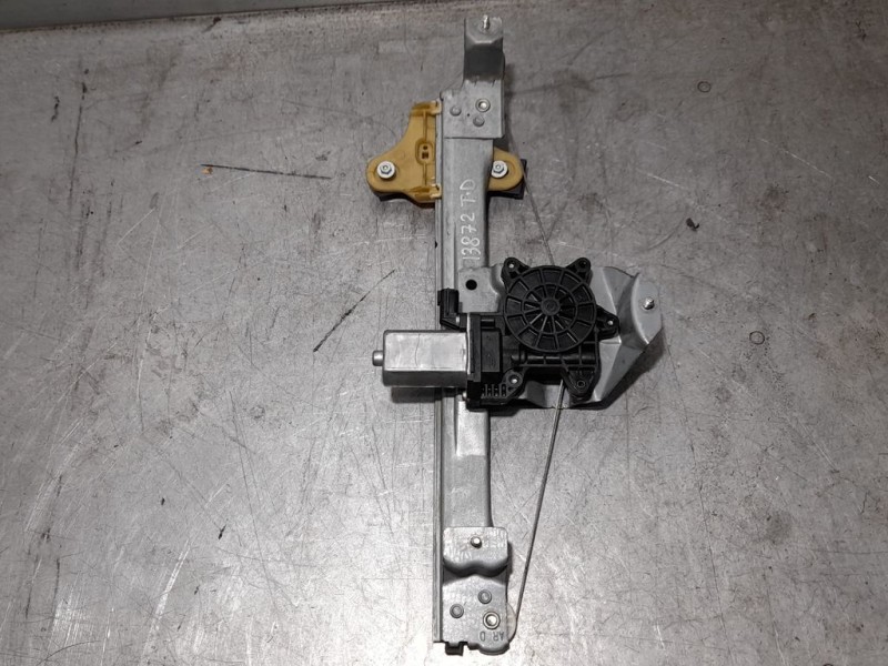 Recambio de elevalunas trasero derecho para renault captur expression referencia OEM IAM 128001471  ELECTRICO