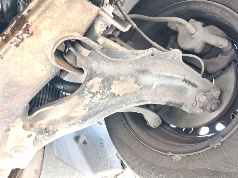 Recambio de brazo suspension inferior delantero izquierdo para mercedes-benz citan furgoneta/monovolumen (w415) 109 cdi (415.601