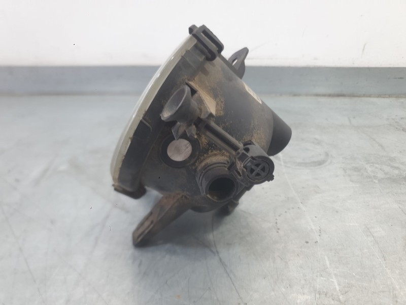 Recambio de faro antiniebla derecho para bmw 1 (f20) 116 d referencia OEM IAM 63177248912  