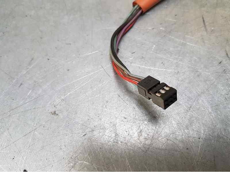 Recambio de retrovisor derecho para citroën c5 berlina sx (e) referencia OEM IAM  6 CABLES ELECTRICO