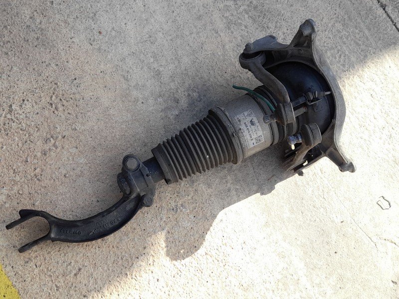Recambio de amortiguador delantero derecho para porsche macan (95b) 3.0 s diesel referencia OEM IAM 95B413031AD  