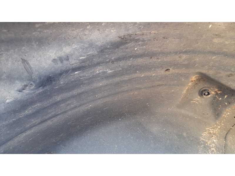 Recambio de plastico pase rueda tras. dch. para hyundai ix20 (jc) 1.6 crdi referencia OEM IAM 868221K000  