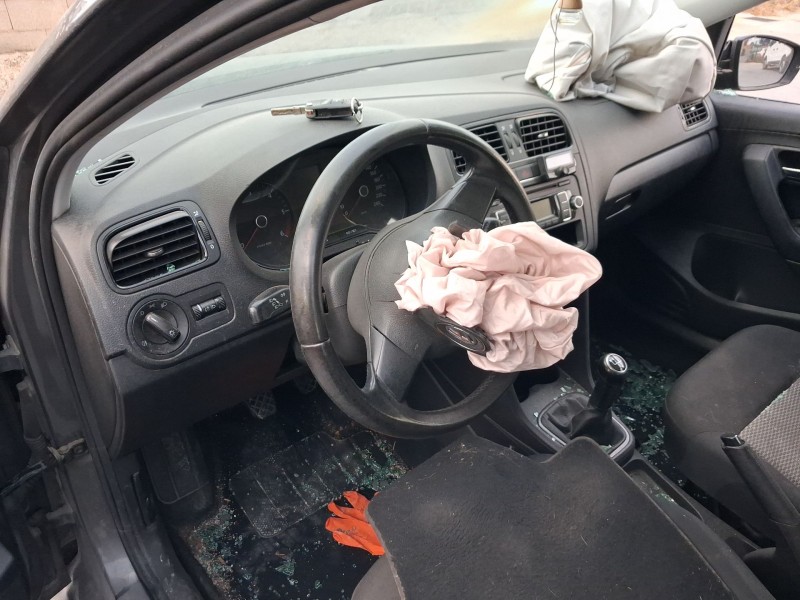 volkswagen polo v (6r1, 6c1) del año 2010