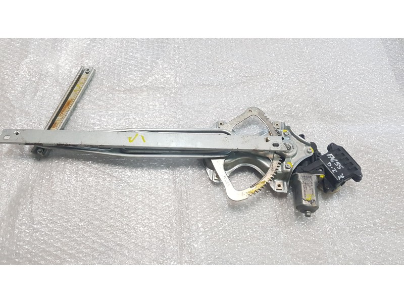 Recambio de elevalunas delantero izquierdo para toyota yaris (_p13_) 1.0 (ksp130) referencia OEM IAM 698200D440  