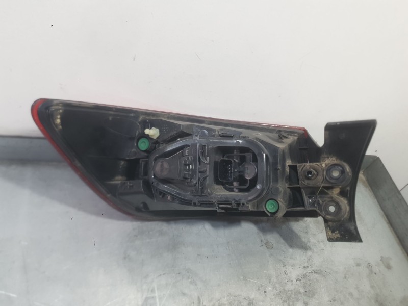Recambio de piloto trasero derecho exterior para renault clio iv (bh_) 1.5 dci 90 referencia OEM IAM 265502631R  