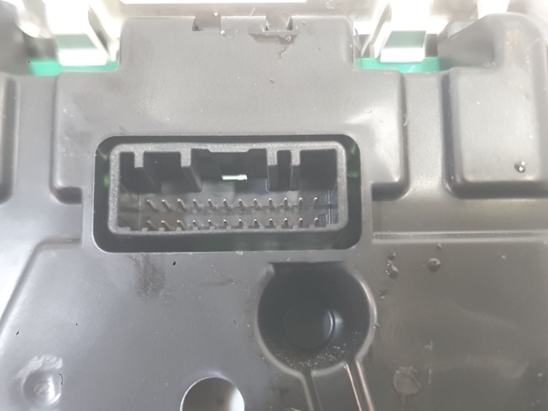 Recambio de cuadro instrumentos para renault clio iv (bh_) 1.5 dci 90 referencia OEM IAM 8201168016  