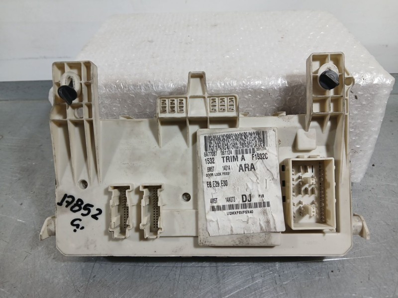 Recambio de caja reles / fusibles para ford focus c-max (dm2) 1.8 tdci referencia OEM IAM 2027109  
