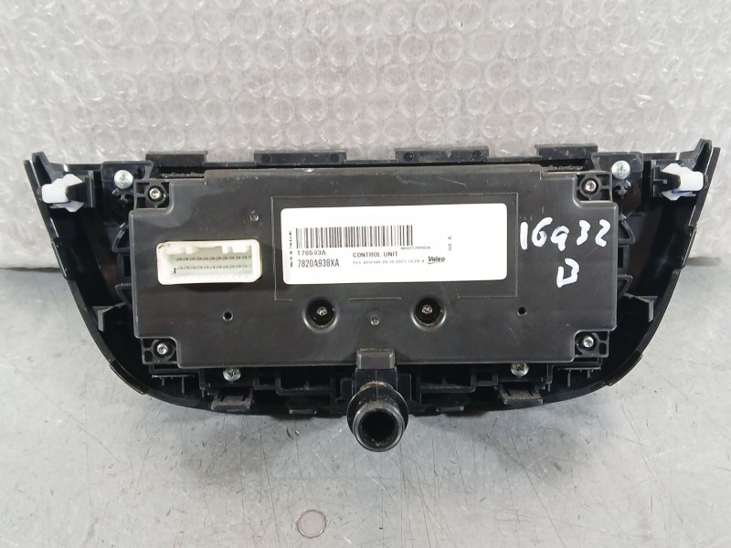 Recambio de mando climatizador para mitsubishi mirage / space star vi hatchback (a0_a) 1.2 referencia OEM IAM 7820A938XA  