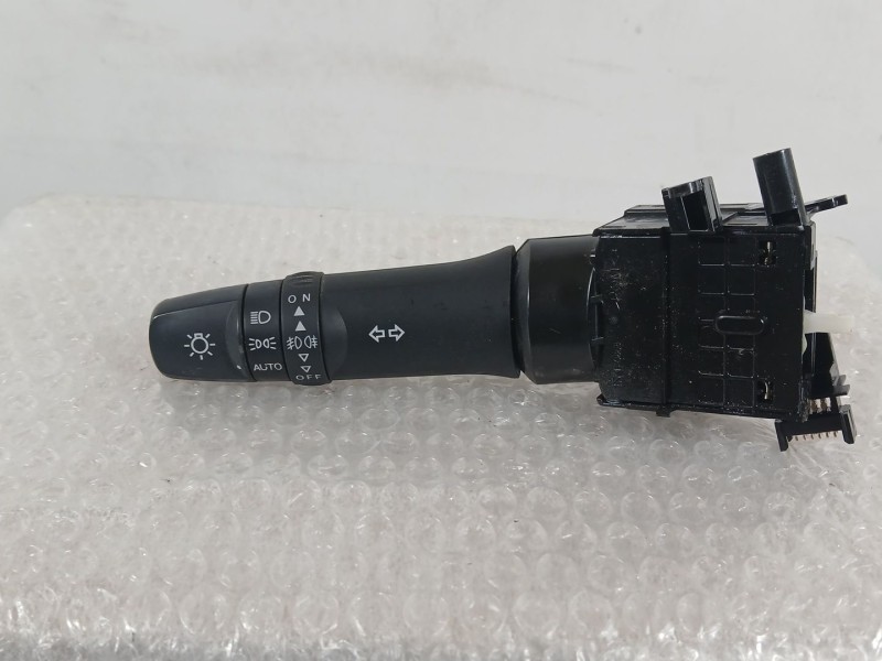 Recambio de mando intermitentes para mitsubishi mirage / space star vi hatchback (a0_a) 1.2 referencia OEM IAM   
