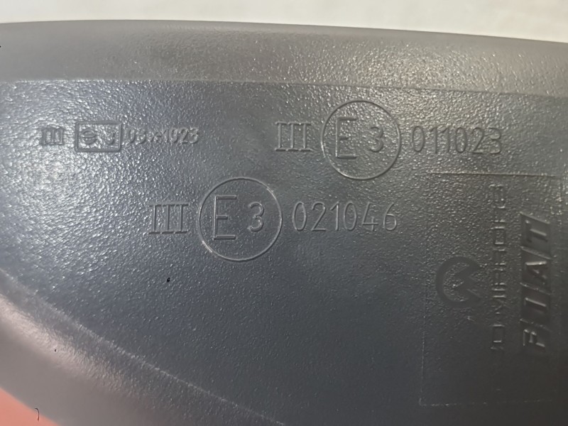 Recambio de retrovisor izquierdo para fiat 500 (312_) 1.4 (312axc1b, 312cxc1b) referencia OEM IAM 735655741  