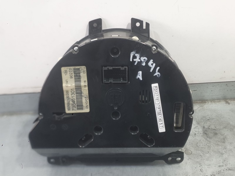 Recambio de cuadro instrumentos para fiat 500 (312_) 1.4 (312axc1b, 312cxc1b) referencia OEM IAM 735590739  