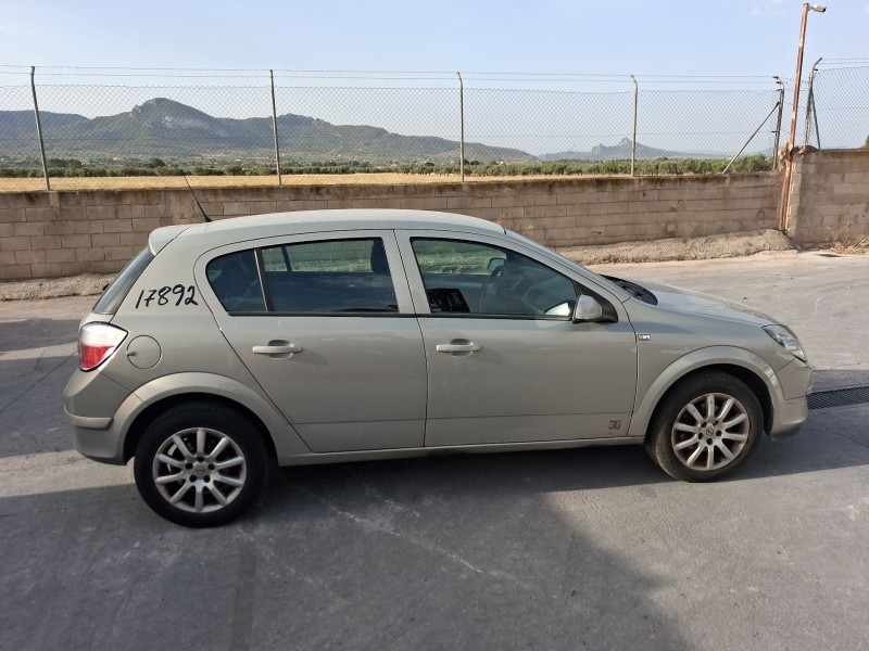opel astra h (a04) del año 2005