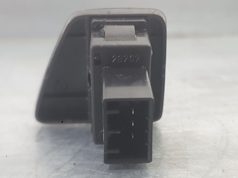 Recambio de mando elevalunas delantero izquierdo para fiat 500 (312_) 1.4 (312axc1b, 312cxc1b) referencia OEM IAM 735450601  