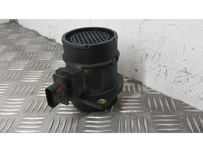Recambio de caudalimetro para kia cee´d active referencia OEM IAM 281642A500  9021050002