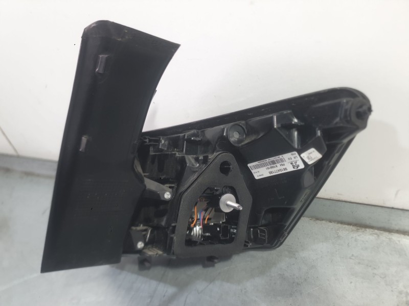 Recambio de piloto trasero izquierdo exterior para peugeot 3008 ii suv (mc_, mr_, mj_, m4_) 1.5 bluehdi 130 referencia OEM IAM 9