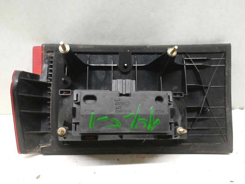 Recambio de piloto trasero izquierdo para seat toledo (1l) 1.6 referencia OEM IAM 1L0945093E  INTERIOR