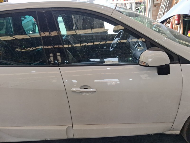 Recambio de puerta delantera derecha para renault grand scénic iii (jz0/1_) 1.6 dci (jz00, jz12) referencia OEM IAM 801008349R  