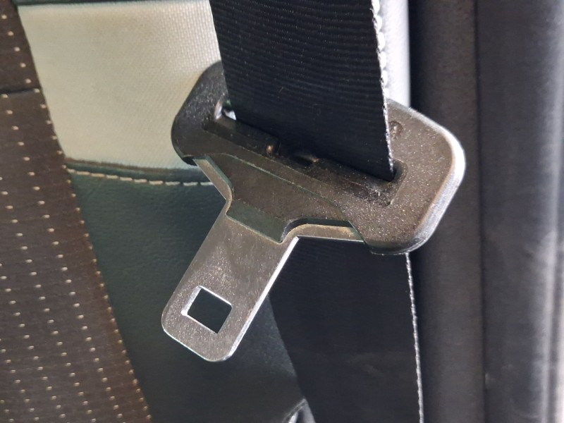 Recambio de cinturon seguridad trasero izquierdo para renault grand scénic iii (jz0/1_) 1.6 dci (jz00, jz12) referencia OEM IAM 