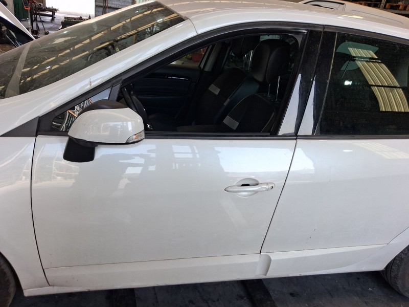 Recambio de puerta delantera izquierda para renault grand scénic iii (jz0/1_) 1.6 dci (jz00, jz12) referencia OEM IAM 801014883R