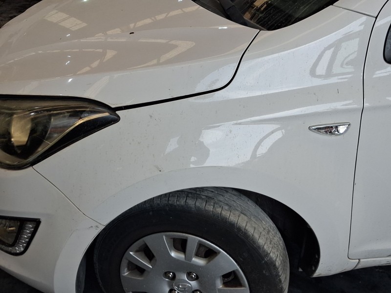 Recambio de aleta delantera izquierda para hyundai i20 i (pb, pbt) 1.2 referencia OEM IAM 663111J550  