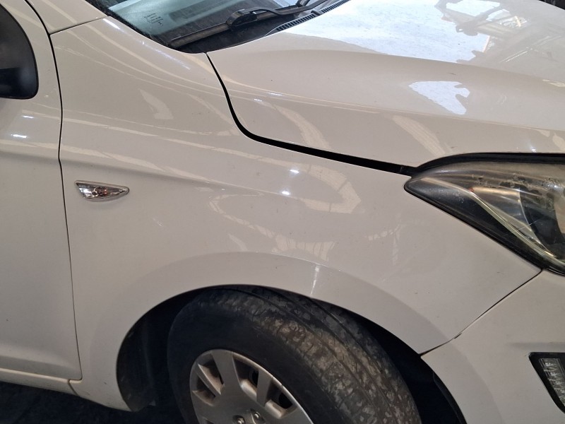 Recambio de aleta delantera derecha para hyundai i20 i (pb, pbt) 1.2 referencia OEM IAM 663211J550  