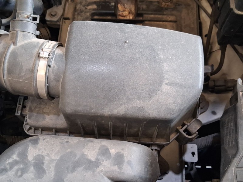 Recambio de carcasa filtro aire para hyundai i20 i (pb, pbt) 1.2 referencia OEM IAM 281101J110  