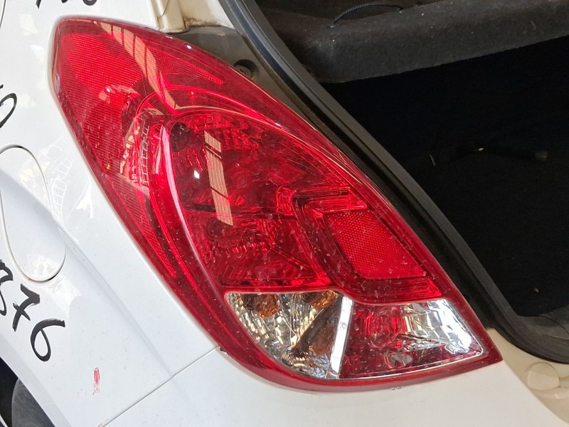 Recambio de piloto trasero izquierdo para hyundai i20 i (pb, pbt) 1.2 referencia OEM IAM 924014P500  