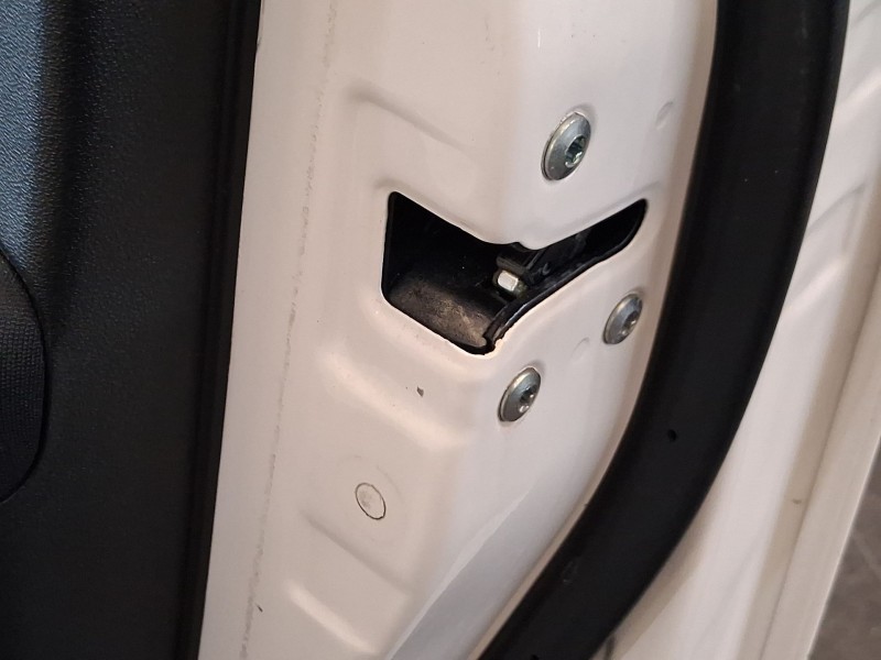 Recambio de cerradura puerta delantera derecha para hyundai i20 i (pb, pbt) 1.2 referencia OEM IAM 813201J020  