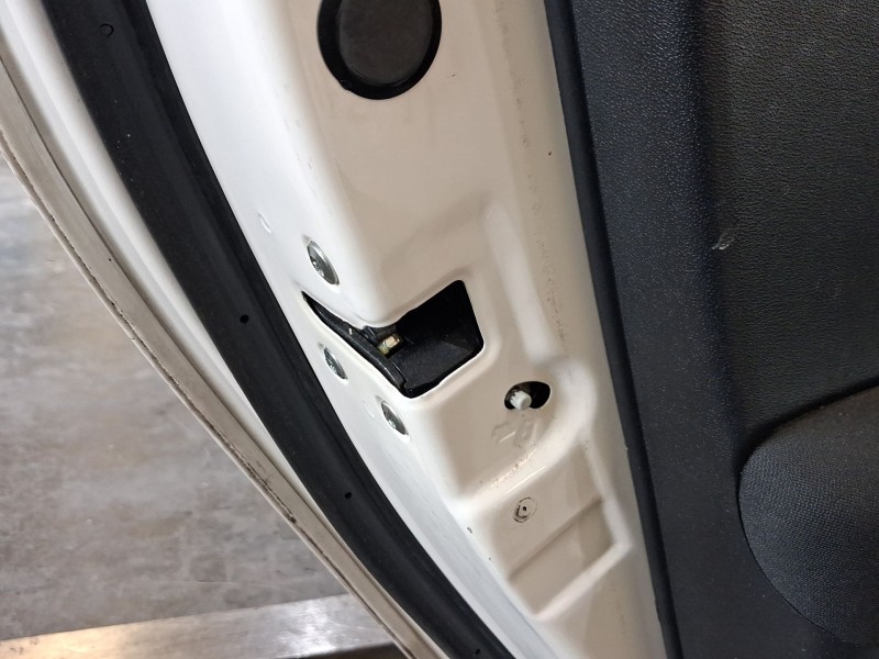 Recambio de cerradura puerta trasera izquierda para hyundai i20 i (pb, pbt) 1.2 referencia OEM IAM 814101J520  