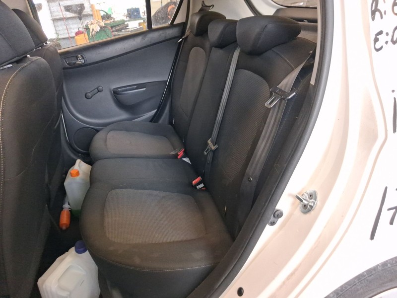 Recambio de asientos traseros para hyundai i20 i (pb, pbt) 1.2 referencia OEM IAM   