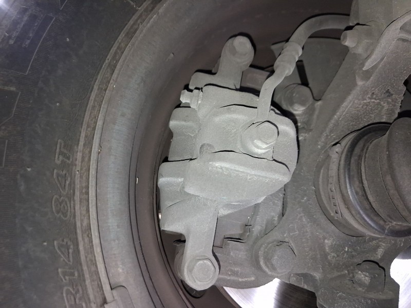 Recambio de pinza freno delantera derecha para hyundai i20 i (pb, pbt) 1.2 referencia OEM IAM 581901JA10  