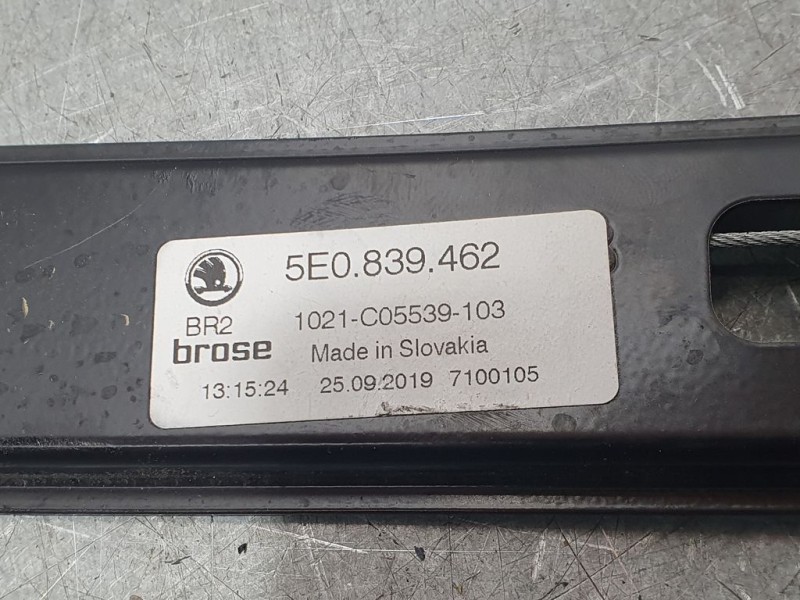 Recambio de elevalunas trasero derecho para skoda octavia lim. (5e3) active referencia OEM IAM 5E0839462 1021C05539103 BROSE ELE