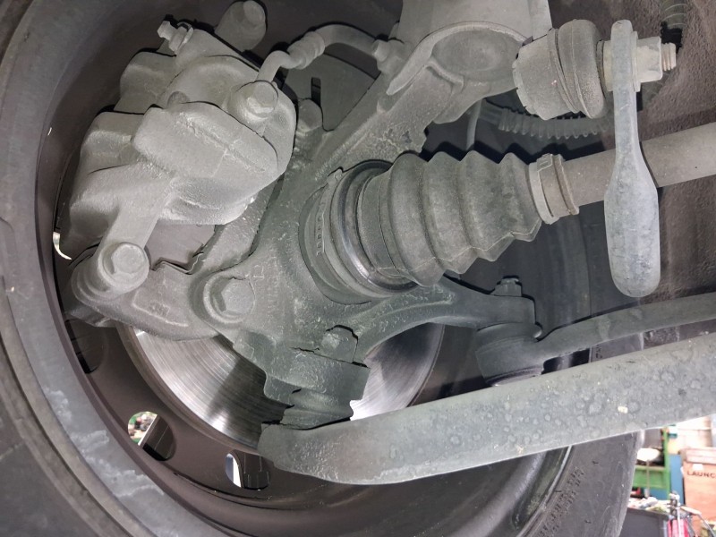 Recambio de mangueta delantera derecha para hyundai i20 i (pb, pbt) 1.2 referencia OEM IAM 517161J600  