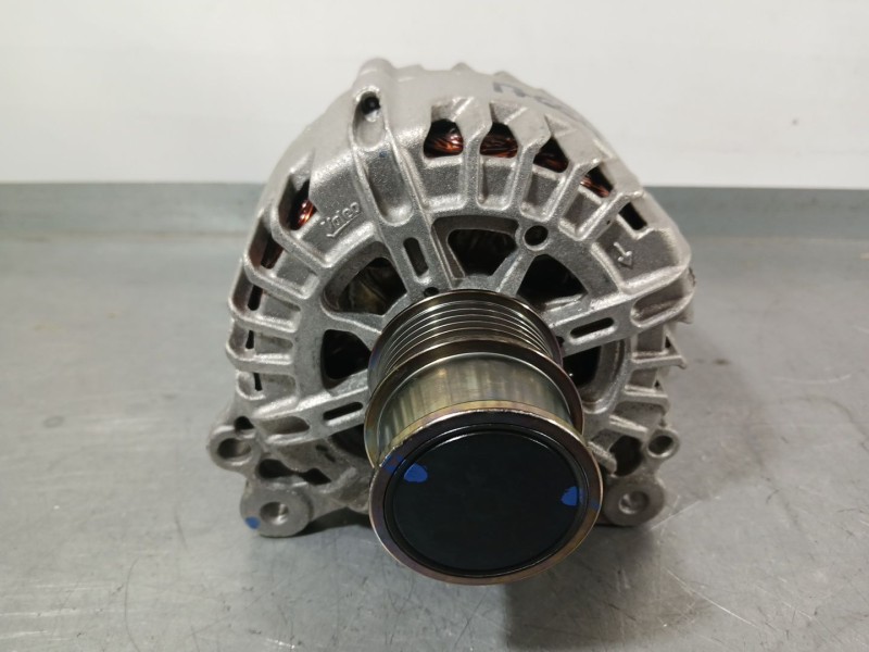 Recambio de alternador para volkswagen tiguan (ad1, ax1) 1.5 tsi referencia OEM IAM 04C903021A 04E903015HX 
