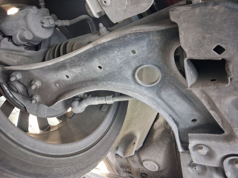 Recambio de brazo suspension inferior delantero derecho para seat ibiza iv (6j5, 6p1) 1.2 tsi referencia OEM IAM 6R0407152F  