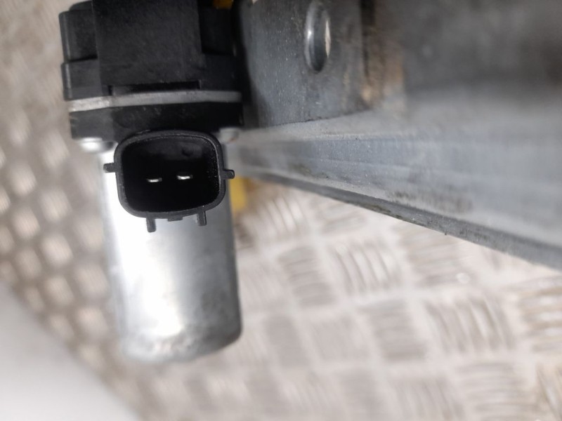 Recambio de elevalunas trasero izquierdo para renault captur expression referencia OEM IAM 827012973R  ELECTRICO 2 PINES