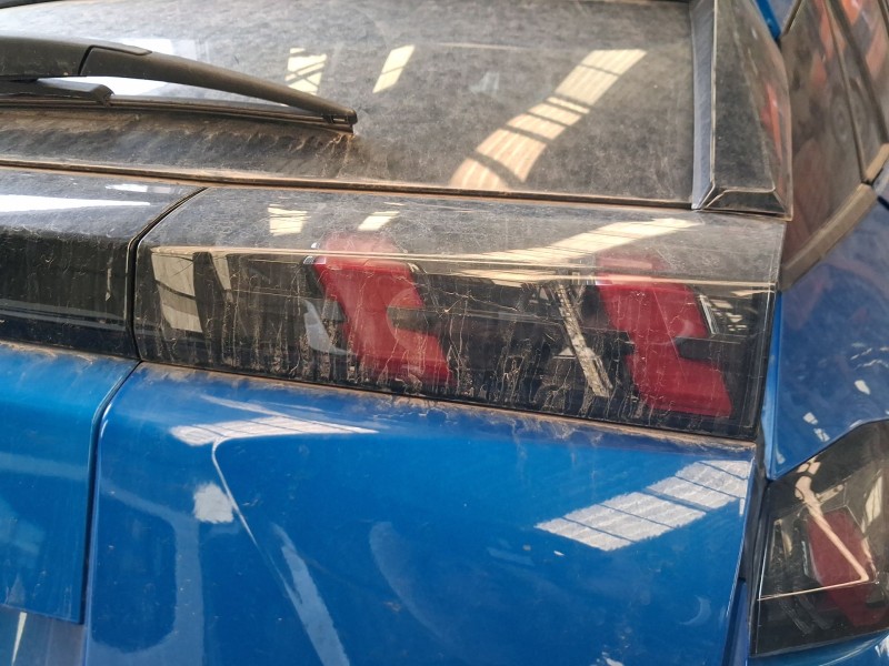 Recambio de piloto trasero derecho interior para peugeot 2008 ii (ud_, us_, uy_, uj_, ur_, uc_) 1.5 bluehdi 130 referencia OEM I