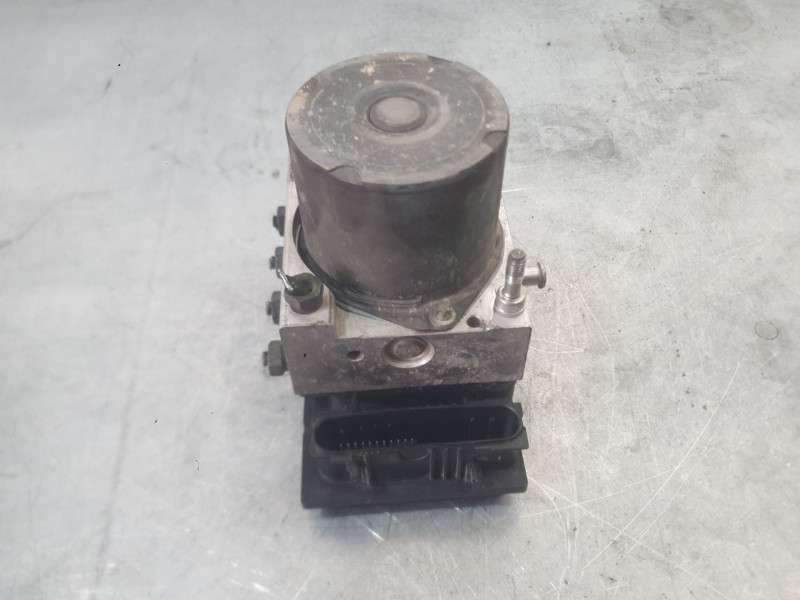 Recambio de abs para nissan almera ii hatchback (n16) 2.2 dci referencia OEM IAM 476605M325  